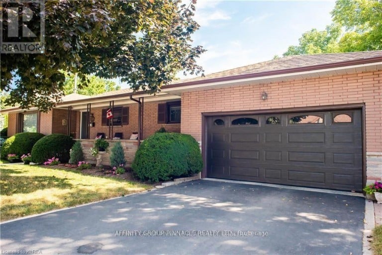 30 ADELAIDE STREET S, Kawartha Lakes (Lindsay), Ontario, K9V3J7