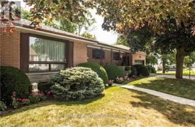 30 ADELAIDE STREET S Kawartha Lakes (Lindsay) Ontario photo 2