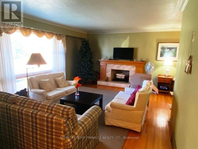 30 ADELAIDE STREET S, Kawartha Lakes (Lindsay), Ontario, K9V3J7