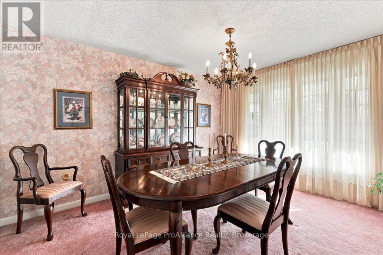 9 PARKVIEW HEIGHTS, Quinte West (Trenton Ward), Ontario, K8V5L9