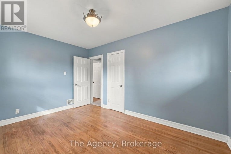 374 NIPIGON STREET, Oshawa (McLaughlin), Ontario, L1J4N9