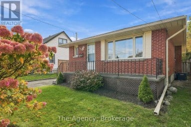 374 NIPIGON STREET Oshawa (McLaughlin) Ontario photo 2