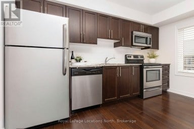 300 - 1 BRANDY LANE DRIVE Collingwood Ontario photo 8
