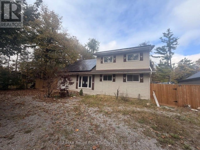 11 EDGEWOOD DRIVE, Kawartha Lakes (Verulam), Ontario, K0M1N0