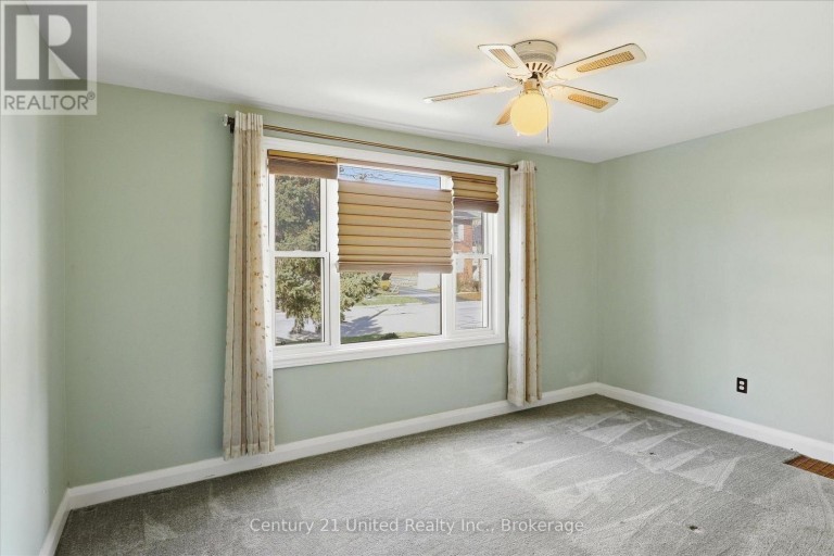 509 BONACCORD STREET, Peterborough (Town Ward 3), Ontario, K9H3A8