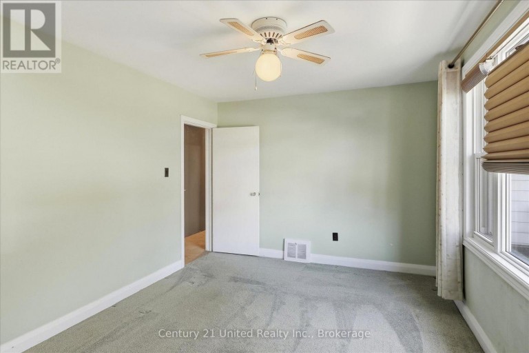 509 BONACCORD STREET, Peterborough (Town Ward 3), Ontario, K9H3A8
