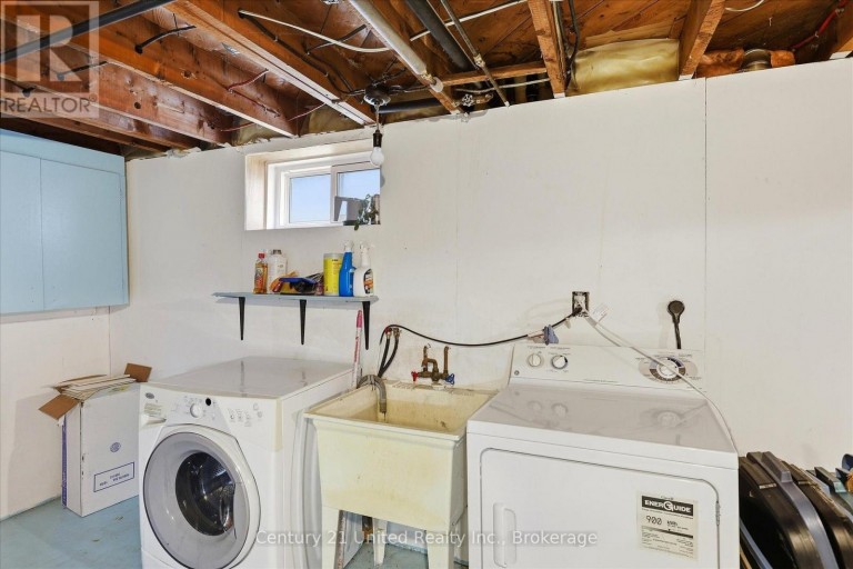 509 BONACCORD STREET, Peterborough (Town Ward 3), Ontario, K9H3A8