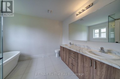 56 AMBER DRIVE Wasaga Beach Ontario photo 19