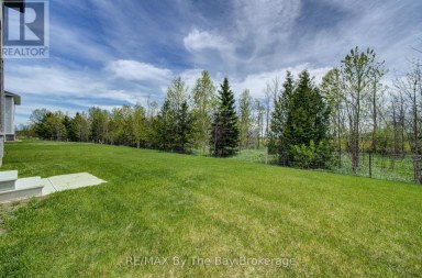 56 AMBER DRIVE Wasaga Beach Ontario photo 3