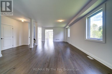 56 AMBER DRIVE Wasaga Beach Ontario photo 6