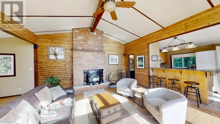 18 LAKEVIEW BOULEVARD, Kawartha Lakes (Little Britain), Ontario, K0M2C0