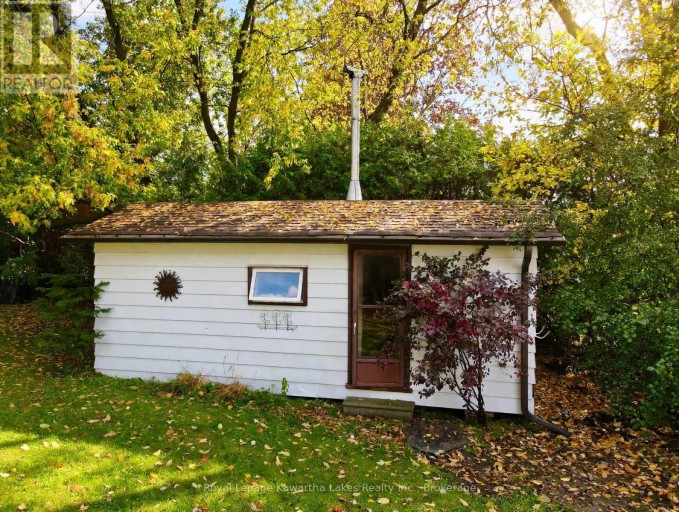 18 LAKEVIEW BOULEVARD, Kawartha Lakes (Little Britain), Ontario, K0M2C0