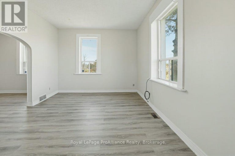 533 AVONLOUGH ROAD, Belleville (Belleville Ward), Ontario, K8N4Z2