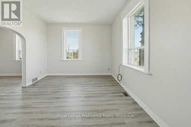 533 AVONLOUGH ROAD Belleville (Belleville Ward) Ontario photo 11