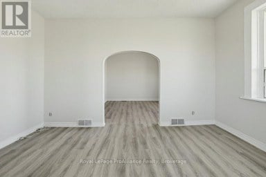 533 AVONLOUGH ROAD Belleville (Belleville Ward) Ontario photo 12