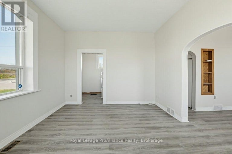 533 AVONLOUGH ROAD, Belleville (Belleville Ward), Ontario, K8N4Z2