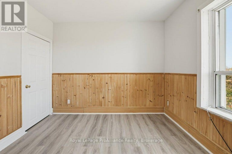 533 AVONLOUGH ROAD, Belleville (Belleville Ward), Ontario, K8N4Z2
