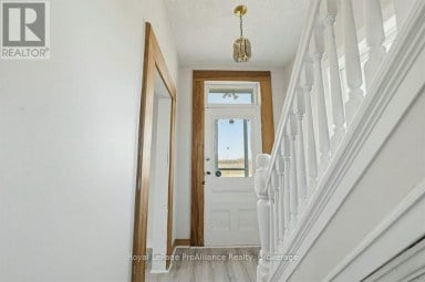 533 AVONLOUGH ROAD Belleville (Belleville Ward) Ontario photo 28