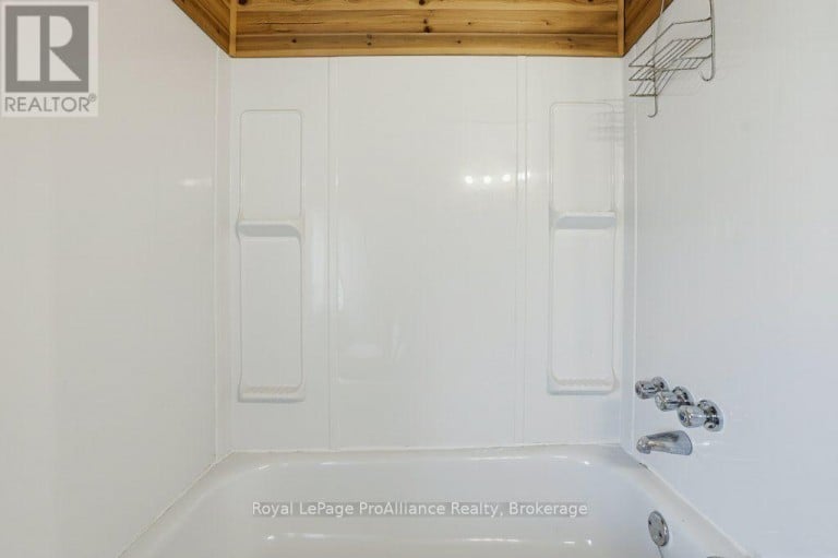 533 AVONLOUGH ROAD, Belleville (Belleville Ward), Ontario, K8N4Z2