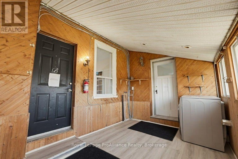 533 AVONLOUGH ROAD, Belleville (Belleville Ward), Ontario, K8N4Z2