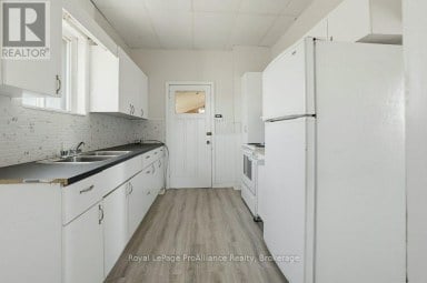 533 AVONLOUGH ROAD Belleville (Belleville Ward) Ontario photo 5
