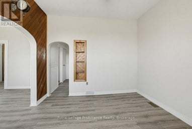 533 AVONLOUGH ROAD Belleville (Belleville Ward) Ontario photo 9