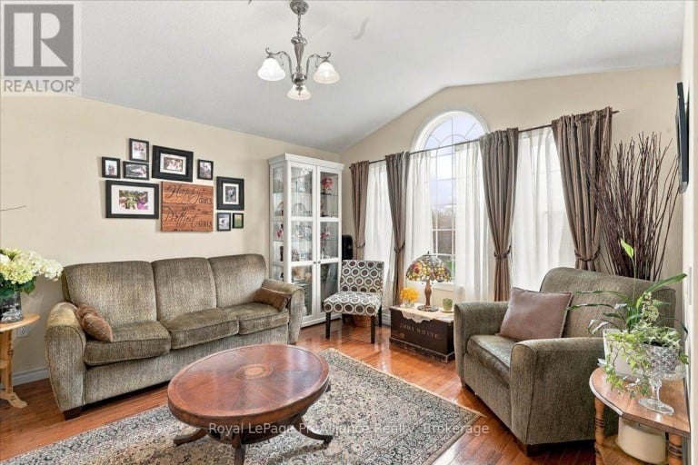 99 MCKENZIE STREET, Centre Hastings, Ontario, K0K2K0