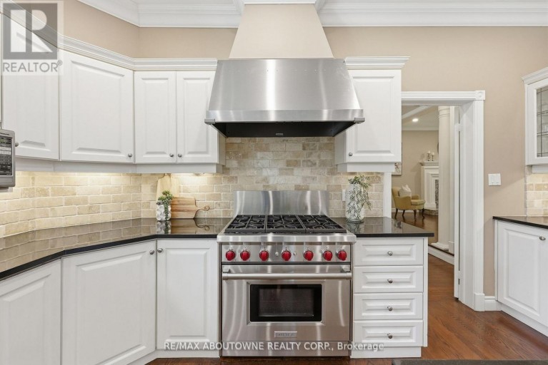 437 CAIRNCROFT ROAD, Oakville (MO Morrison), Ontario, L6J4N1
