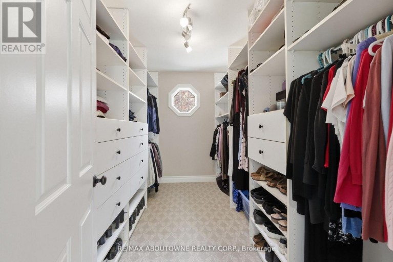 437 CAIRNCROFT ROAD, Oakville (MO Morrison), Ontario, L6J4N1