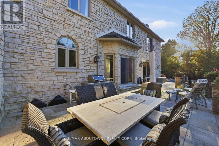 437 CAIRNCROFT ROAD, Oakville (MO Morrison), Ontario, L6J4N1