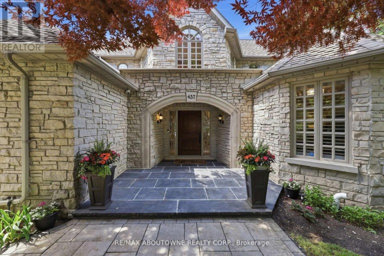 437 CAIRNCROFT ROAD, Oakville (MO Morrison), Ontario, L6J4N1