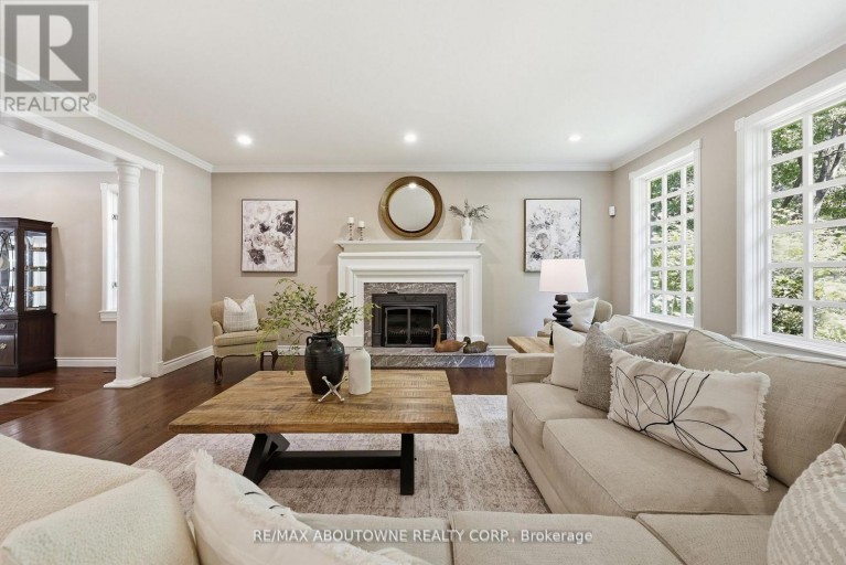 437 CAIRNCROFT ROAD, Oakville (MO Morrison), Ontario, L6J4N1