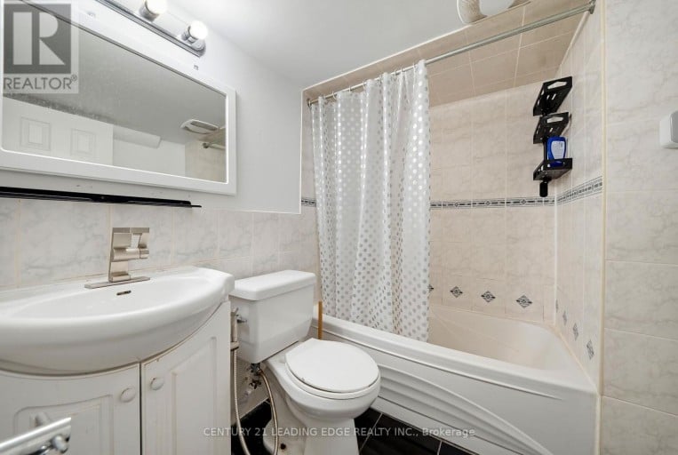 13 BOULDERBROOK DRIVE, Toronto (Rouge), Ontario, M1X2B9