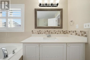 13 BOULDERBROOK DRIVE Toronto (Rouge) Ontario photo 33