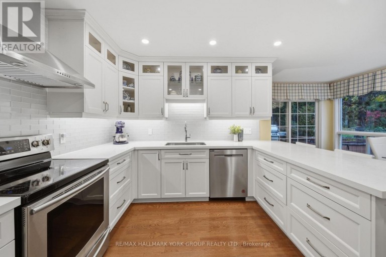 38 LANEWOOD DRIVE, Aurora (Hills of St Andrew), Ontario, L4G4T8