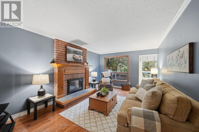 38 LANEWOOD DRIVE, Aurora (Hills of St Andrew), Ontario, L4G4T8