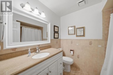 38 LANEWOOD DRIVE Aurora (Hills of St Andrew) Ontario photo 31