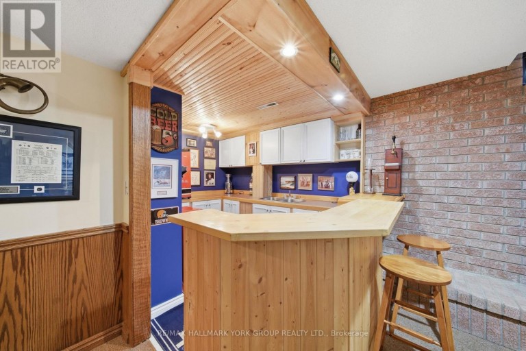 38 LANEWOOD DRIVE, Aurora (Hills of St Andrew), Ontario, L4G4T8
