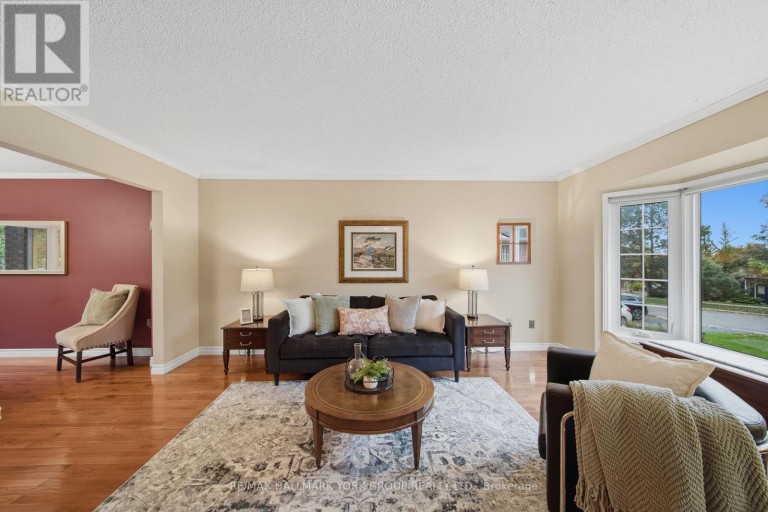 38 LANEWOOD DRIVE, Aurora (Hills of St Andrew), Ontario, L4G4T8