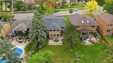 38 LANEWOOD DRIVE Aurora (Hills of St Andrew) Ontario photo 46