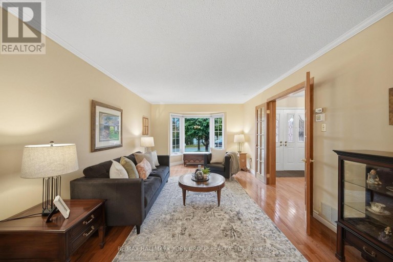 38 LANEWOOD DRIVE, Aurora (Hills of St Andrew), Ontario, L4G4T8