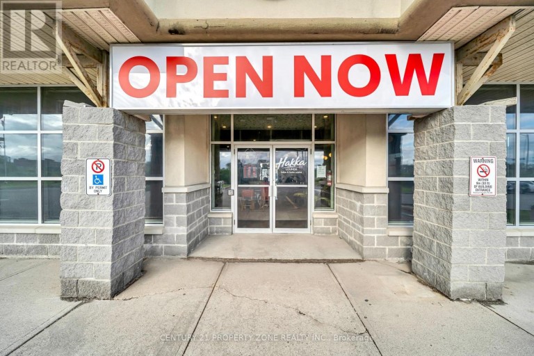12 - 120 QUEEN PLATE DRIVE, Toronto (West Humber-Clairville), Ontario, M9W0B4