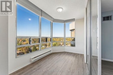 1206 - 330 MILL STREET S Brampton (Brampton South) Ontario photo 13