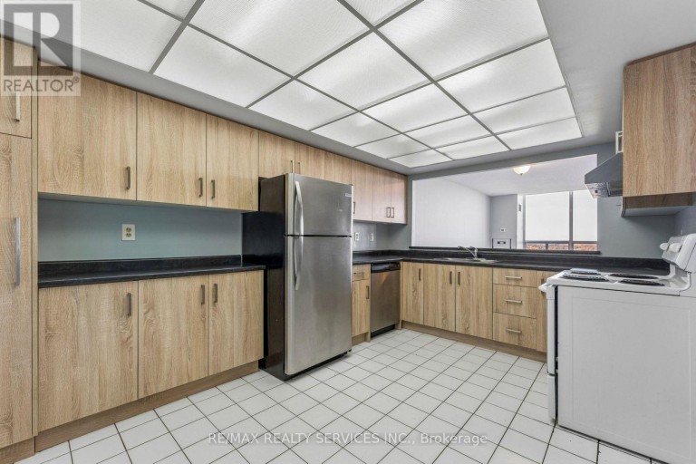 1206 - 330 MILL STREET S, Brampton (Brampton South), Ontario, L6Y3V3