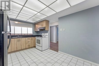 1206 - 330 MILL STREET S Brampton (Brampton South) Ontario photo 17