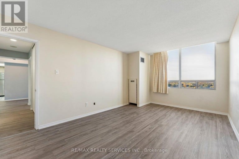 1206 - 330 MILL STREET S, Brampton (Brampton South), Ontario, L6Y3V3