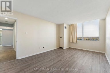 1206 - 330 MILL STREET S Brampton (Brampton South) Ontario photo 22