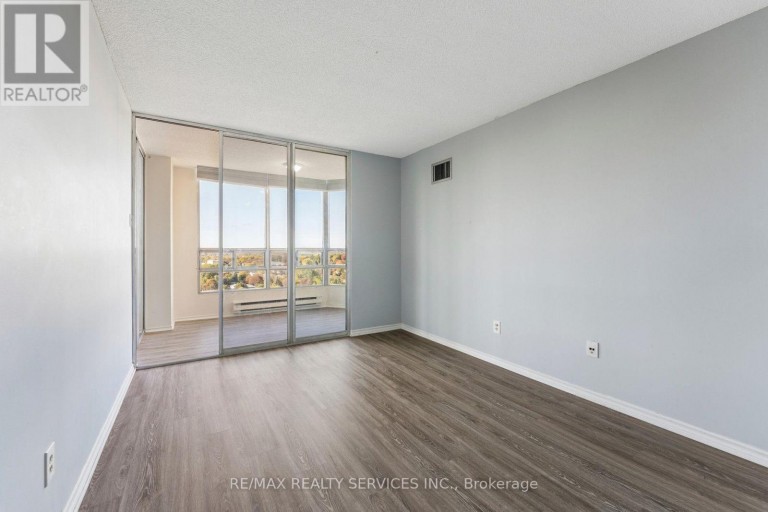 1206 - 330 MILL STREET S, Brampton (Brampton South), Ontario, L6Y3V3