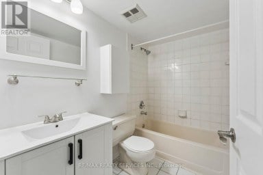 1206 - 330 MILL STREET S Brampton (Brampton South) Ontario photo 27