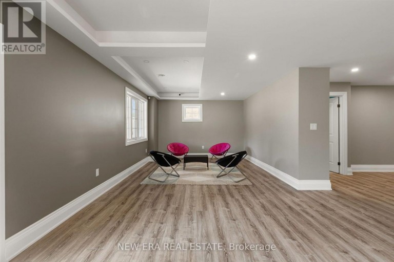 193 LADY NADIA DRIVE, Vaughan (Patterson), Ontario, L6A4E6